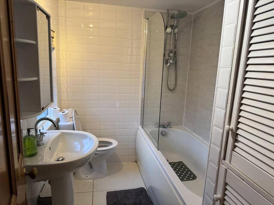 Stylish, Spacious And Central 4 Bedroom House Belfast Kültér fotó